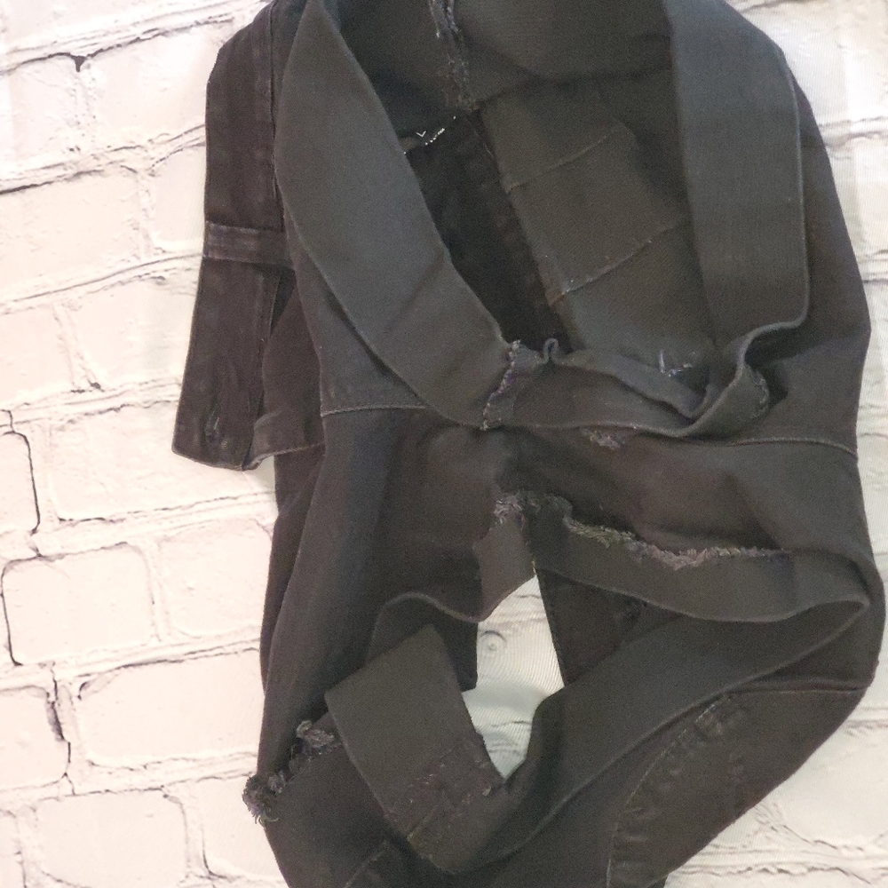 Shorts, color Distressed black, YMI, size 13, stretch material - Picture 6 of 6